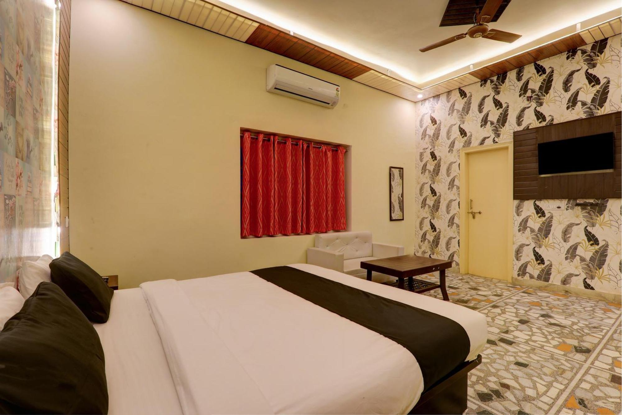 Hotel O Flagship Adbhut Moment Hotel Varanasi Exteriör bild